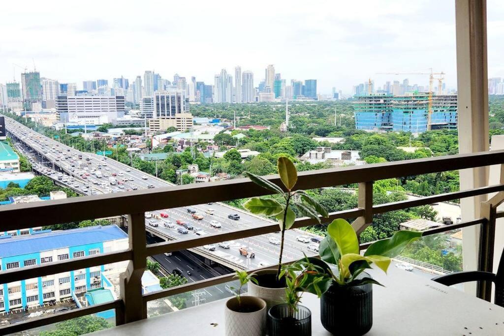 Casa Antonio At Fairway Terraces Family Penthouse 2Br Wi-Fi Nr Golf, Airport, Fort Bgc 马尼拉 外观 照片