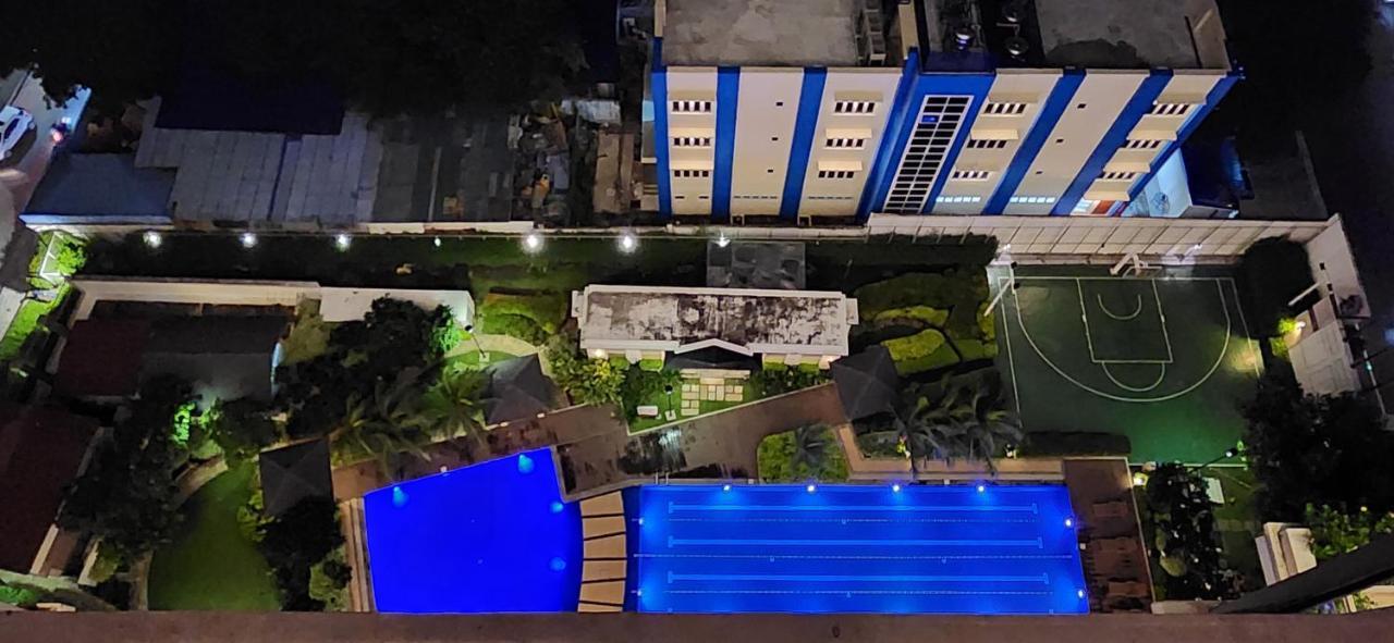 Casa Antonio At Fairway Terraces Family Penthouse 2Br Wi-Fi Nr Golf, Airport, Fort Bgc 马尼拉 外观 照片