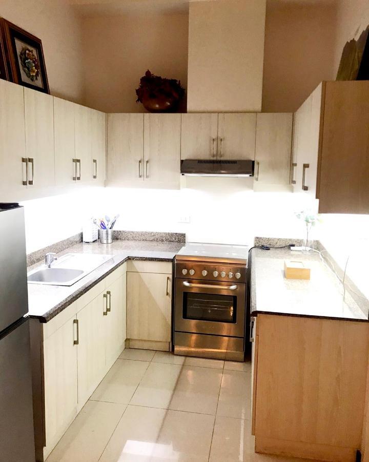 Casa Antonio At Fairway Terraces Family Penthouse 2Br Wi-Fi Nr Golf, Airport, Fort Bgc 马尼拉 外观 照片