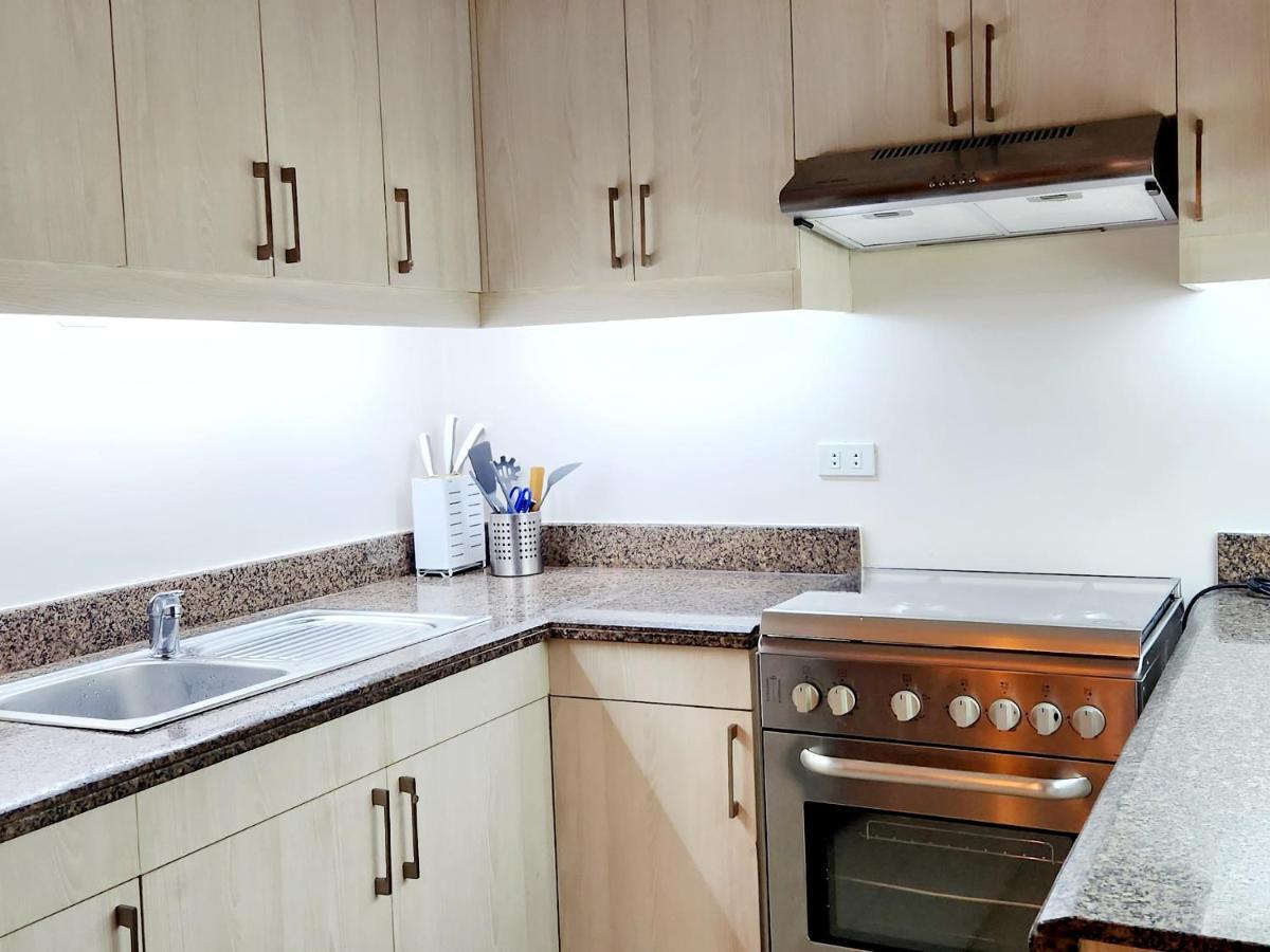 Casa Antonio At Fairway Terraces Family Penthouse 2Br Wi-Fi Nr Golf, Airport, Fort Bgc 马尼拉 外观 照片